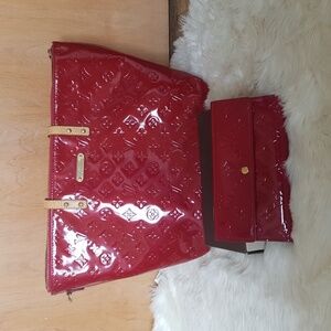 Bundle of bag and wallet